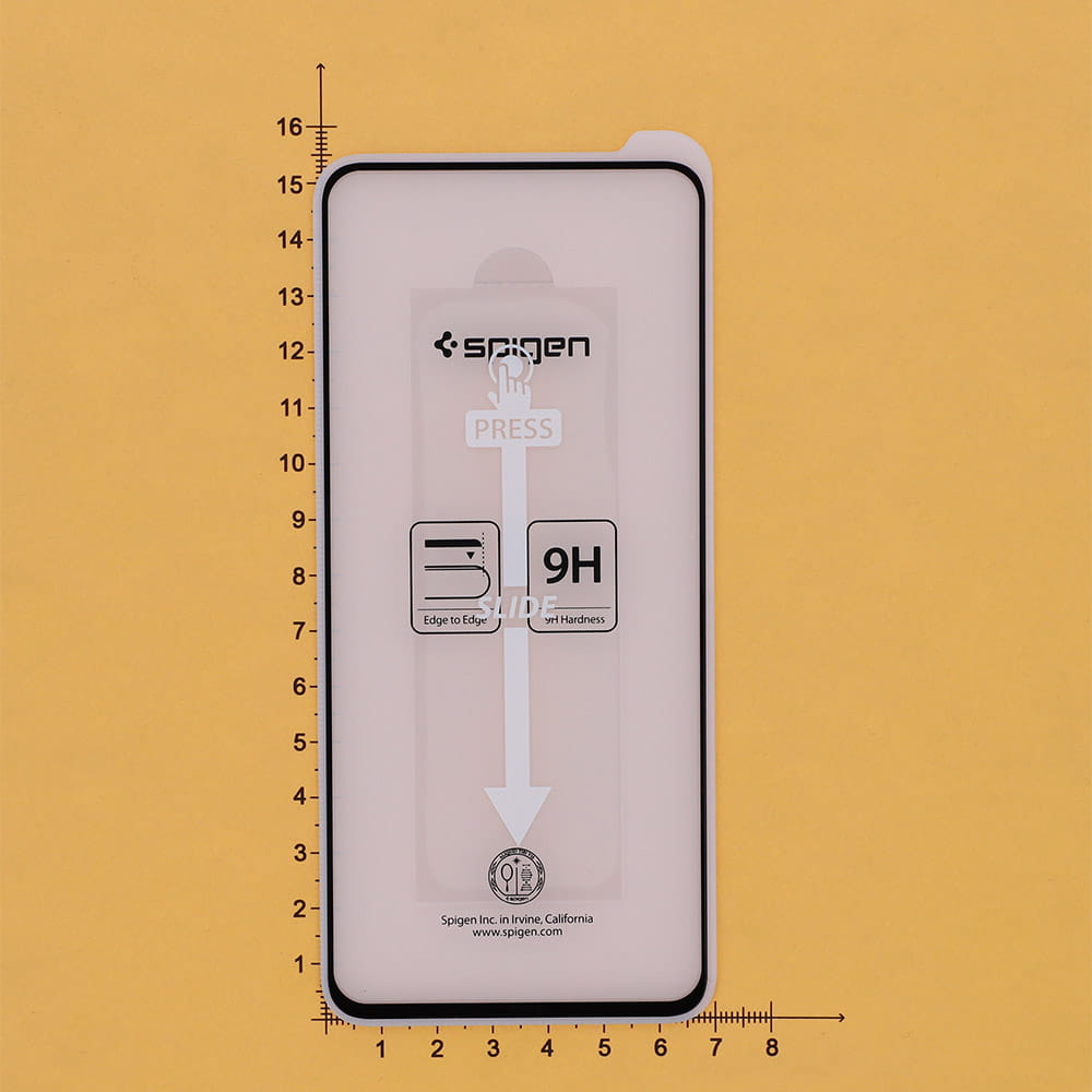 Spigen gehärtetes Glas.tR Slim FC Align Master mit schwarzem Rahmen für Galaxy A51 - kompatibel mit Hülle