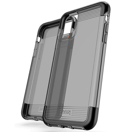 Schutzhülle Gear4 aus der Serie Wembley für Samsung Galaxy A51, rauchfarbig mit dem schwarzen Rahmen.